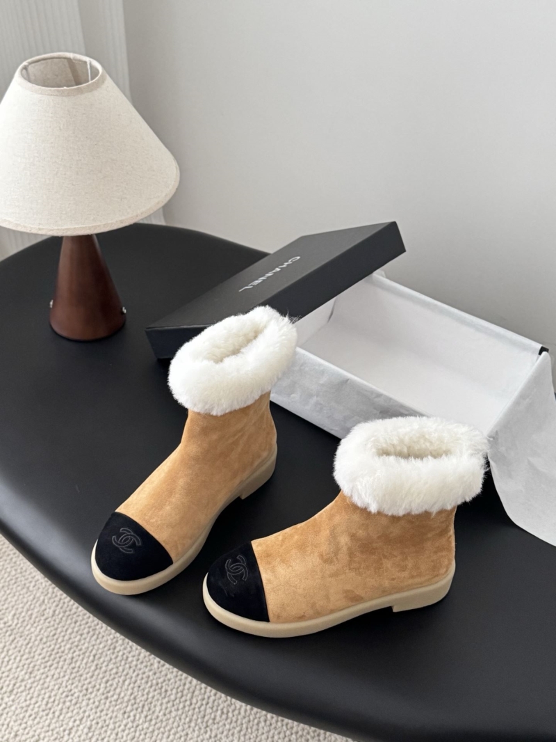 Ch**el boots